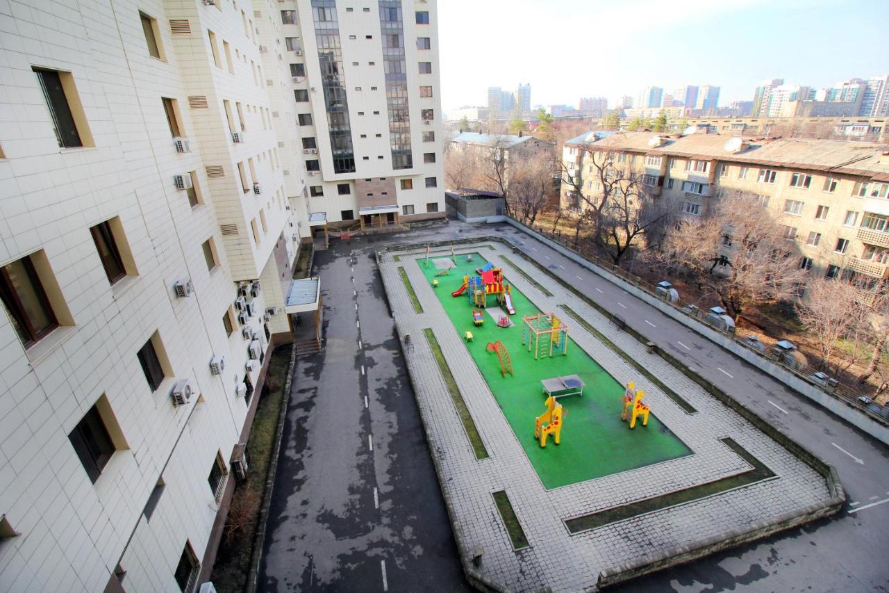 3-Комнатная Рядом Ботаничесикй Сад, Атакент Almatî Exterior foto